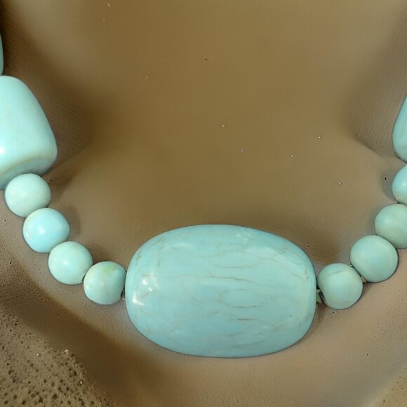 8" India Hand-painted Turquoise Chunky Wood Bead Vintage 90s Necklace Set - Picture 2 of 6